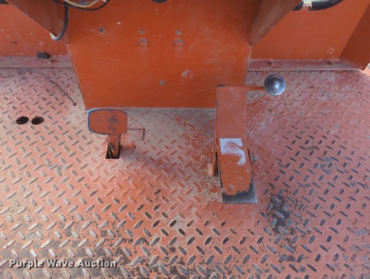 image for item DN3765 2013 Broce KR350 broom