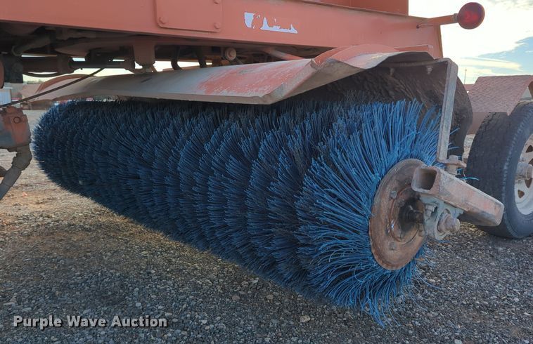 image for item DN3765 2013 Broce KR350 broom