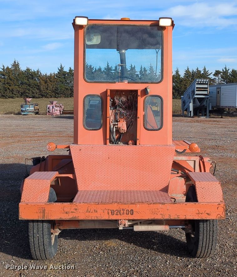 image for item DN3766 2013 Broce KR350 broom