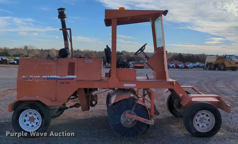 image for item DN3766 2013 Broce KR350 broom