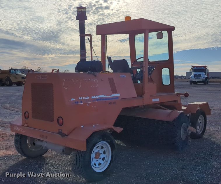 image for item DN3766 2013 Broce KR350 broom