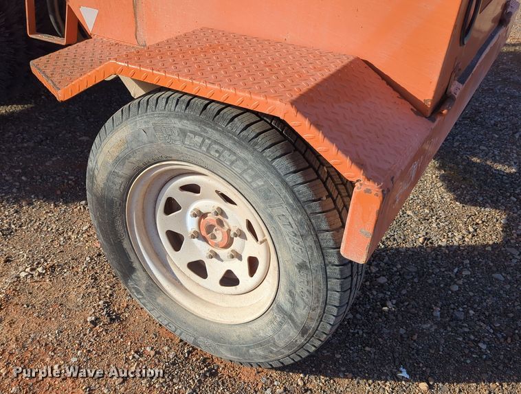 image for item DN3766 2013 Broce KR350 broom