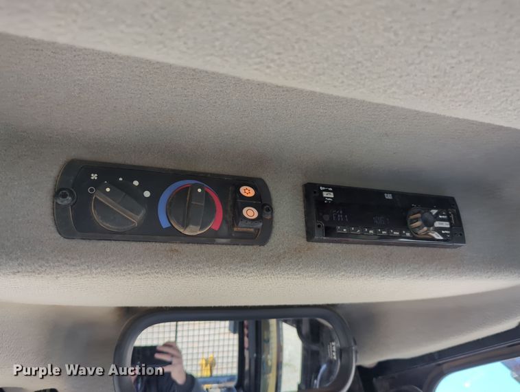 image for item DN3767 2018 Caterpillar  D6T XW dozer