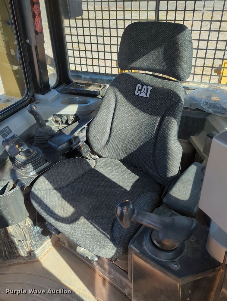 image for item DN3767 2018 Caterpillar  D6T XW dozer