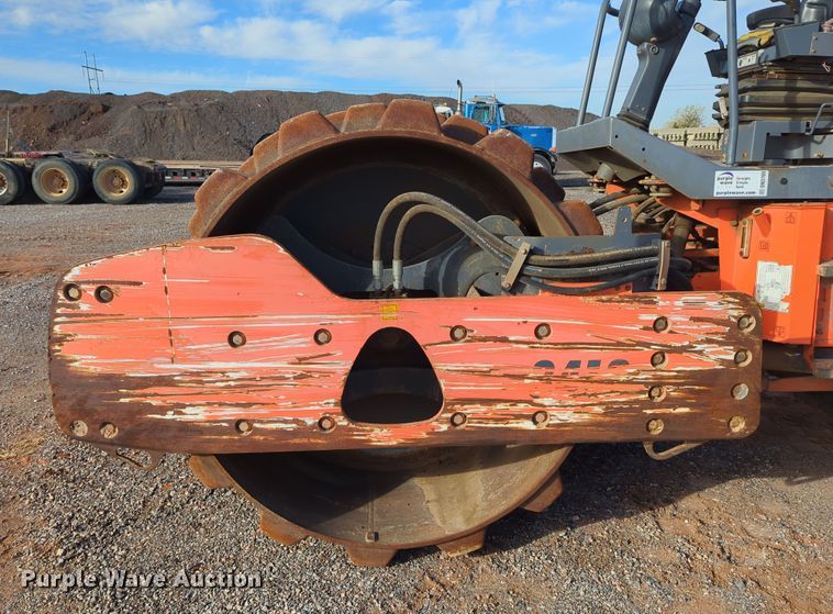 image for item DN3769 2012 Hamm 3412P single drum roller