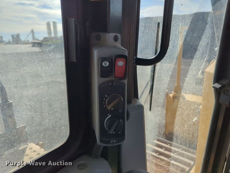 image for item DN3771 2018 Caterpillar D6T XW  dozer