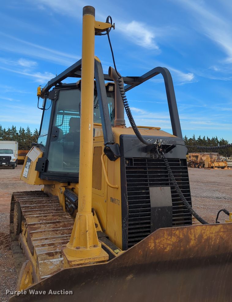 image for item DN3777 2014 Caterpillar D6K2 XL  dozer