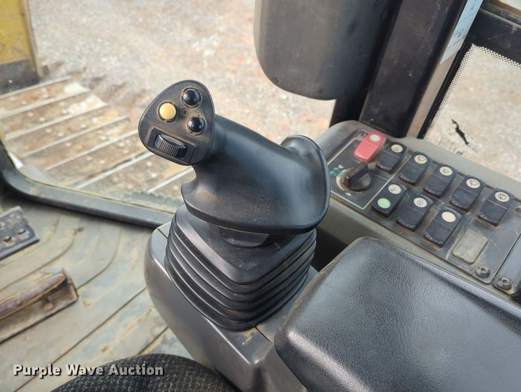 image for item DN3777 2014 Caterpillar D6K2 XL  dozer