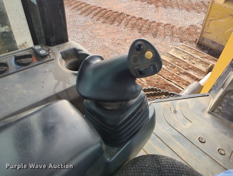 image for item DN3777 2014 Caterpillar D6K2 XL  dozer