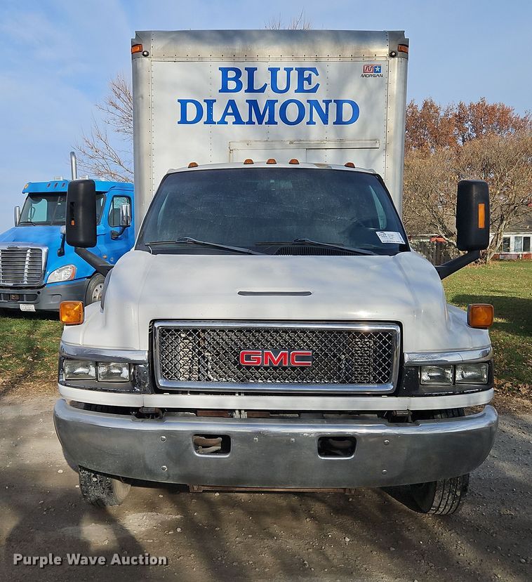 image for item DN7114 2006 GMC C5500  box truck