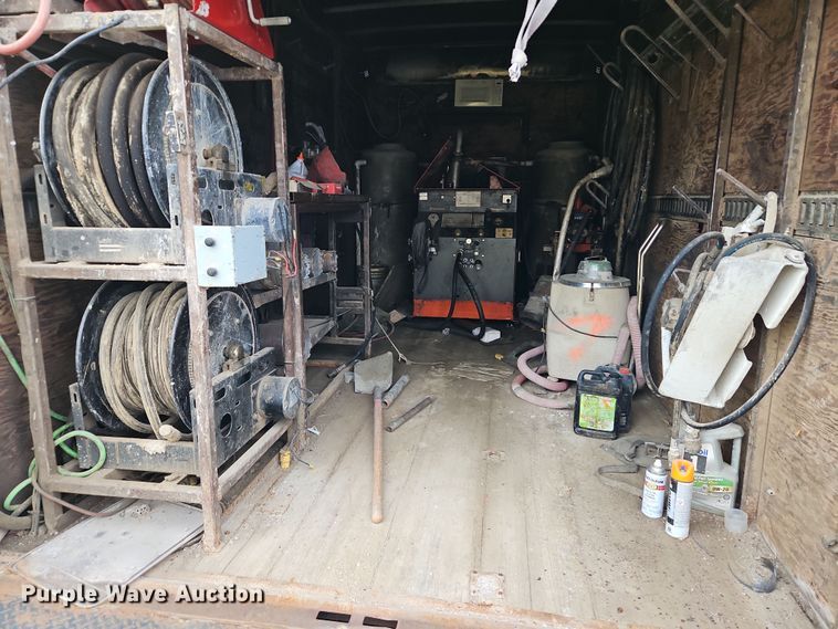 image for item DN7114 2006 GMC C5500  box truck