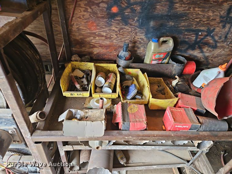 image for item DN7114 2006 GMC C5500  box truck