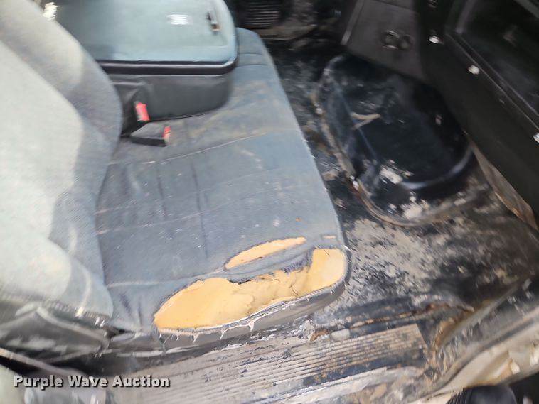 image for item DN7114 2006 GMC C5500  box truck