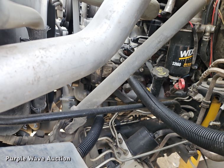 image for item DN7114 2006 GMC C5500  box truck