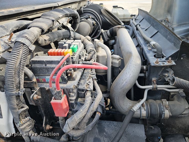 image for item DN7114 2006 GMC C5500  box truck