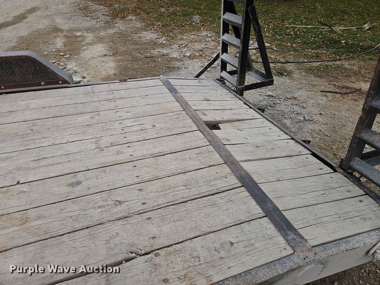 image for item DN7118 2015 Load Trail  equipment trailer