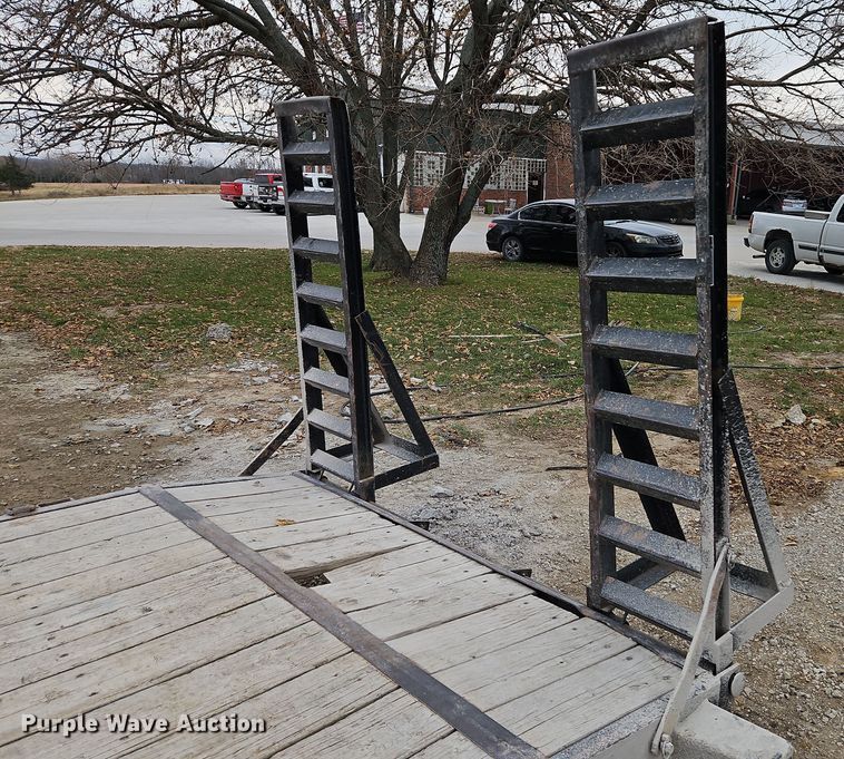 image for item DN7118 2015 Load Trail  equipment trailer