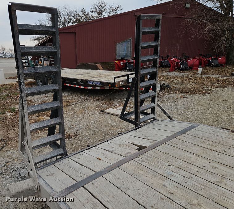 image for item DN7118 2015 Load Trail  equipment trailer