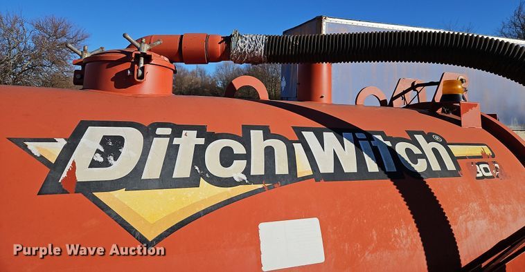 image for item DN7120 2014 Ditch Witch FX30  vacuum excavator