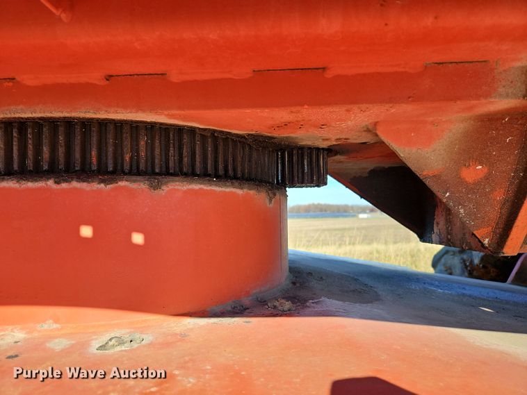 image for item DN7151 2001 Snorkelift TB-66JCU  boom lift