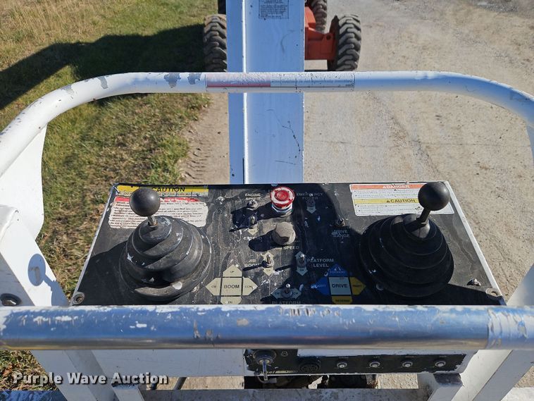 image for item DN7151 2001 Snorkelift TB-66JCU  boom lift