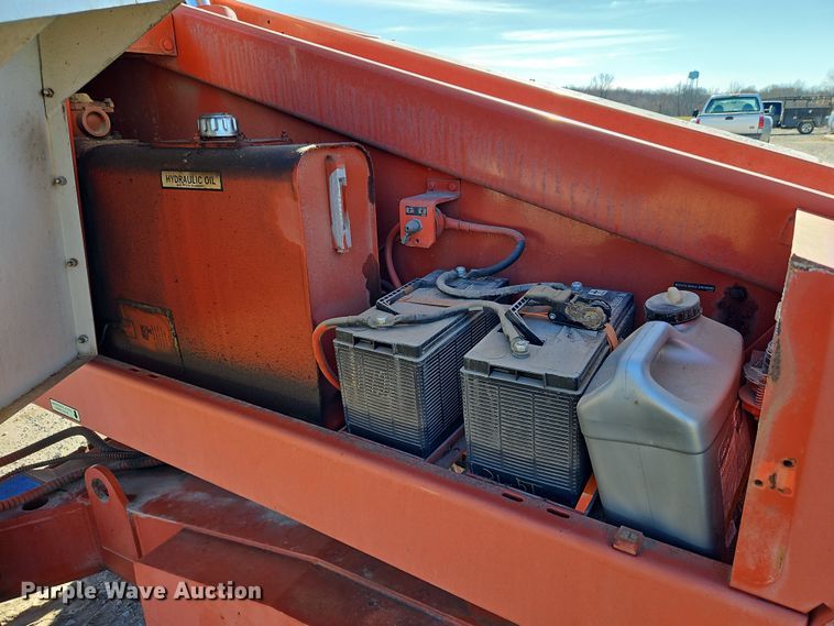 image for item DN7151 2001 Snorkelift TB-66JCU  boom lift