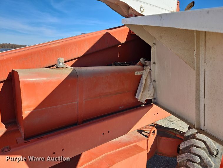 image for item DN7151 2001 Snorkelift TB-66JCU  boom lift