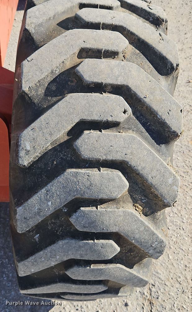 image for item DN7151 2001 Snorkelift TB-66JCU  boom lift