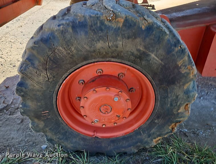 image for item DN7151 2001 Snorkelift TB-66JCU  boom lift