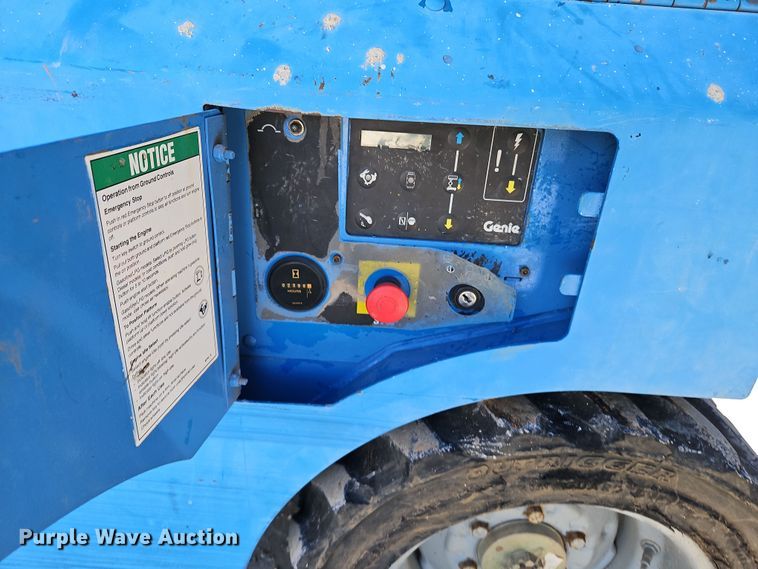 image for item DN7153 2007 Genie GS-3268RT  scissor lift