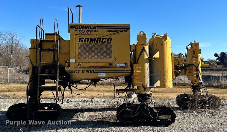 image for item DN8162 Gomaco Commander III GT6300  slip form paver