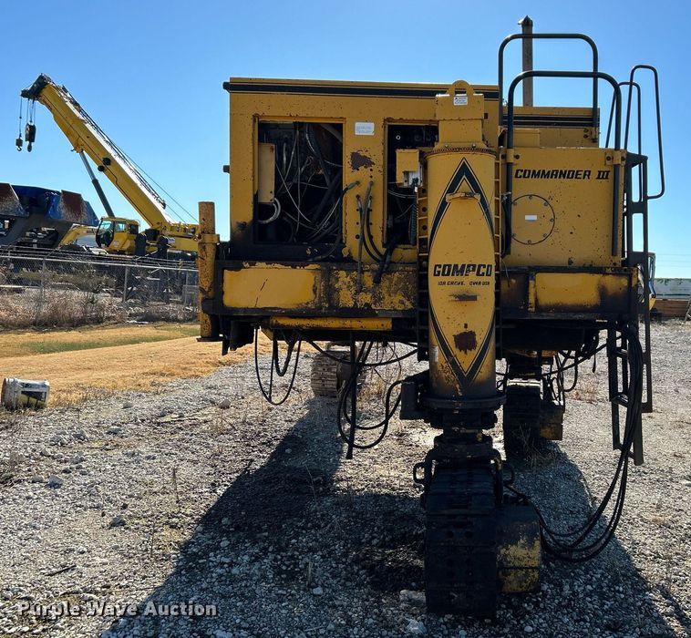 image for item DN8162 Gomaco Commander III GT6300  slip form paver