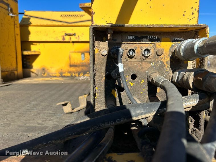 image for item DN8162 Gomaco Commander III GT6300  slip form paver