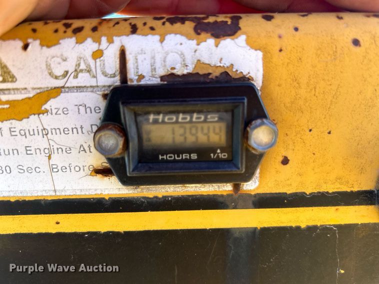 image for item DN8162 Gomaco Commander III GT6300  slip form paver