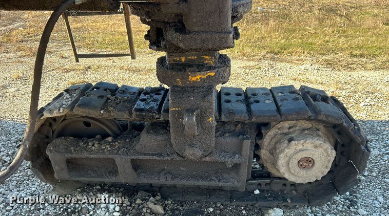 image for item DN8162 Gomaco Commander III GT6300  slip form paver