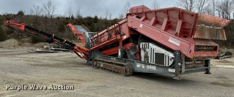 image for item DO2204 2012 Sandvik QE440  screening plant
