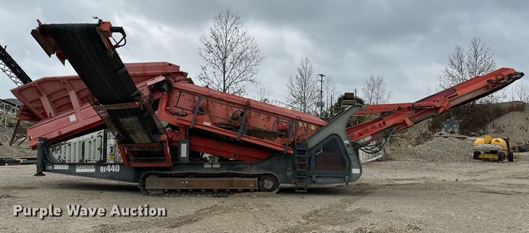 image for item DO2204 2012 Sandvik QE440  screening plant