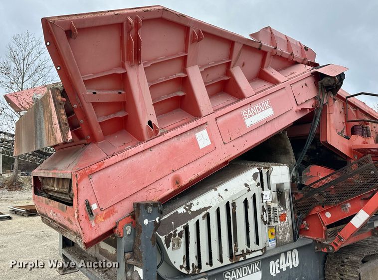 image for item DO2204 2012 Sandvik QE440  screening plant