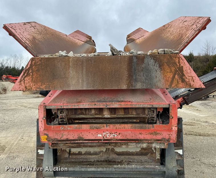 image for item DO2204 2012 Sandvik QE440  screening plant