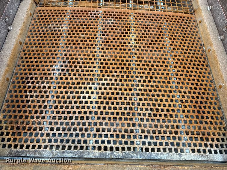 image for item DO2204 2012 Sandvik QE440  screening plant