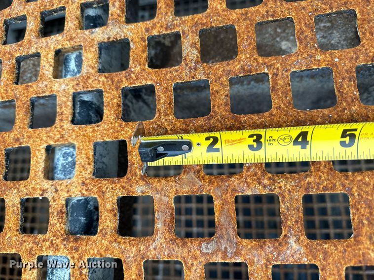 image for item DO2204 2012 Sandvik QE440  screening plant