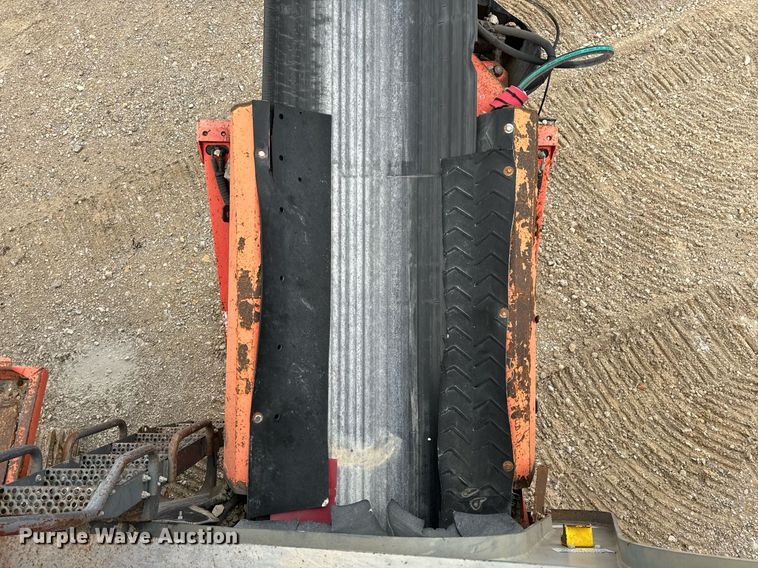 image for item DO2204 2012 Sandvik QE440  screening plant