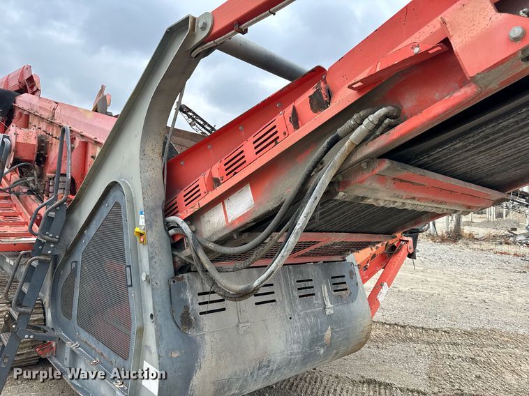 image for item DO2204 2012 Sandvik QE440  screening plant