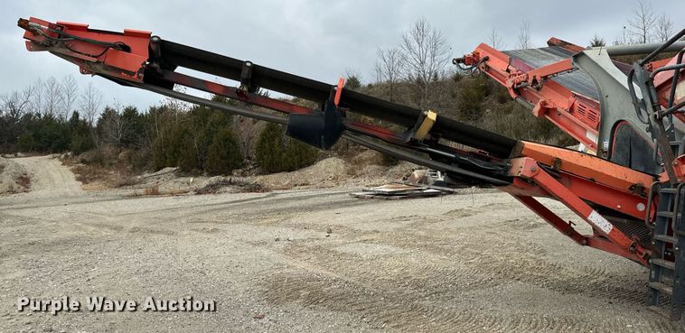 image for item DO2204 2012 Sandvik QE440  screening plant