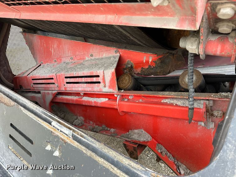 image for item DO2204 2012 Sandvik QE440  screening plant