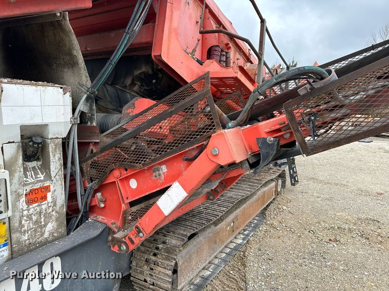 image for item DO2204 2012 Sandvik QE440  screening plant