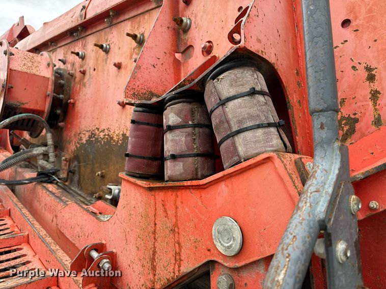 image for item DO2204 2012 Sandvik QE440  screening plant