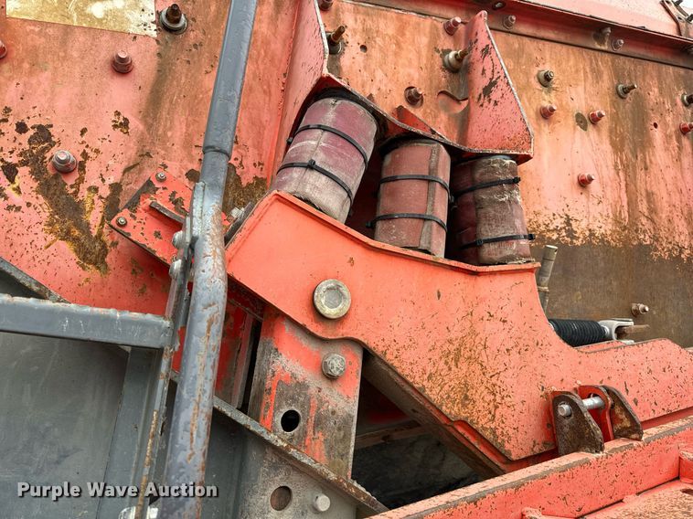 image for item DO2204 2012 Sandvik QE440  screening plant