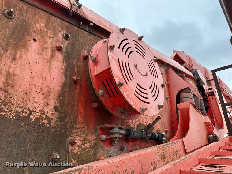 image for item DO2204 2012 Sandvik QE440  screening plant