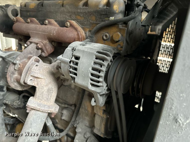 image for item DO2204 2012 Sandvik QE440  screening plant